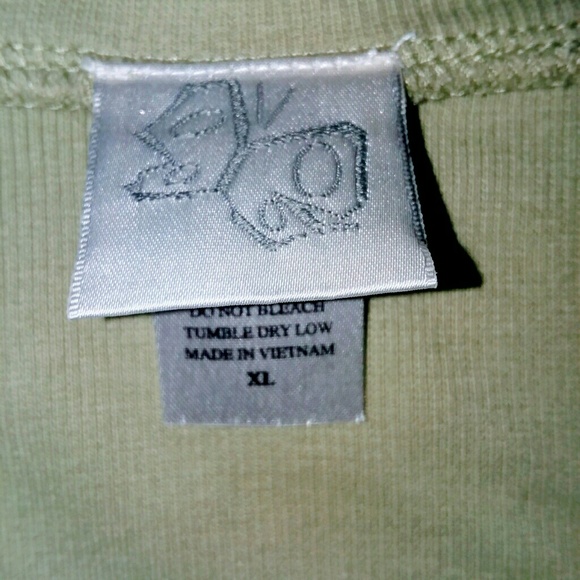 Pale green top - Picture 3 of 3